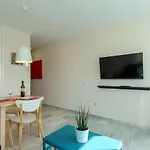 Malagasuite Carihuela * Торремолинос