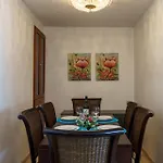 Malagasuite Carihuela Торремолинос