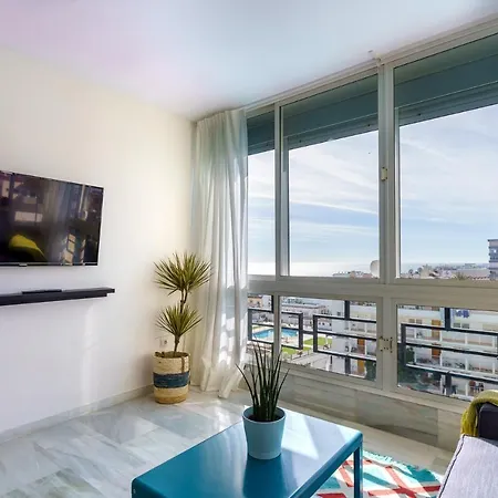 Апартаменти Malagasuite Carihuela *