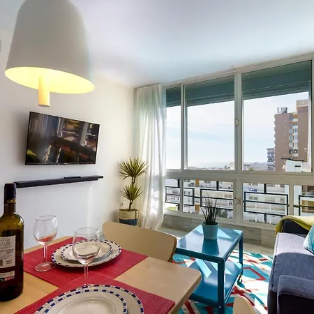 Malagasuite Carihuela * توريمولينوس