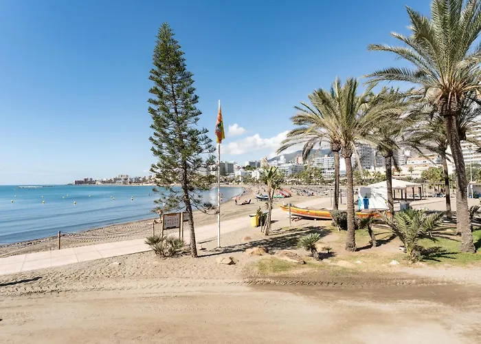 Malagasuite Carihuela Torremolinos